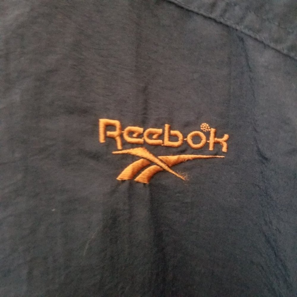 Vintage REEBOK Navy Nylon Jacket Windbreaker Tuck away Hoodie Medium - Picture 3 of 10